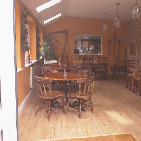 The White Lion At Wicken Bed & Breakfast Милтън Кейнс Екстериор снимка