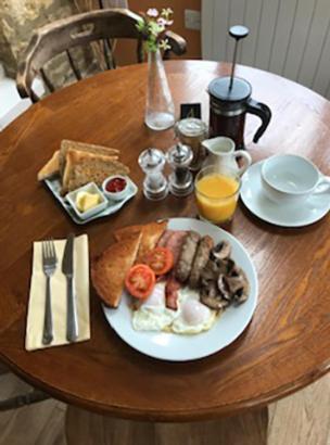 The White Lion At Wicken Bed & Breakfast Милтън Кейнс Екстериор снимка