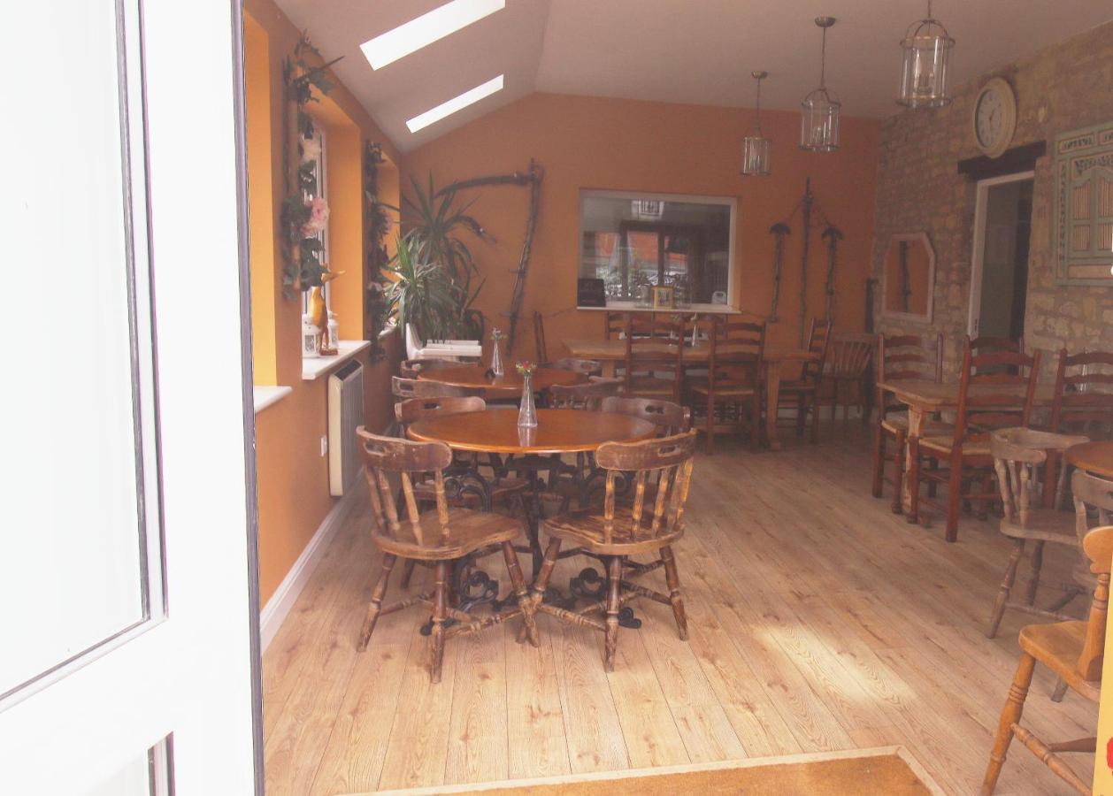 The White Lion At Wicken Bed & Breakfast Милтън Кейнс Екстериор снимка